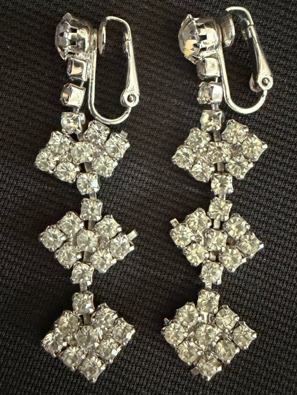 1950;s Rhinestone Dangle Eararings Clip Back - Picture 2 of 3